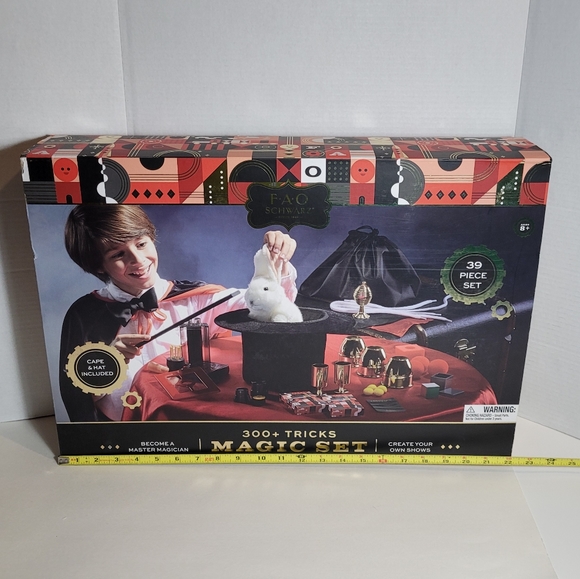 FAO Schwartz Giant Magic Kit 300+ Tricks New Sealed - Picture 4 of 6